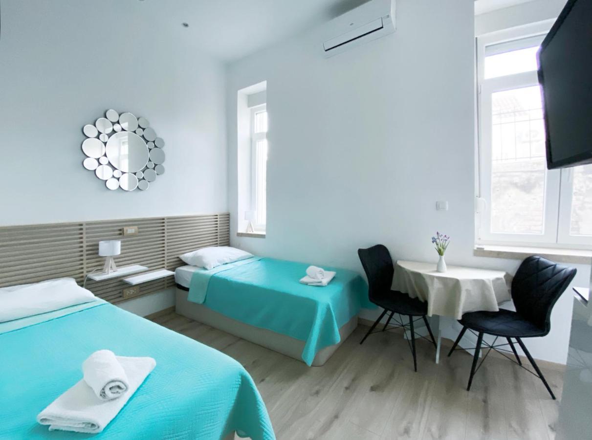 En-Suite Iris On Rokova Street - 5 Min Walk To The Old Town Of Split Exteriör bild
